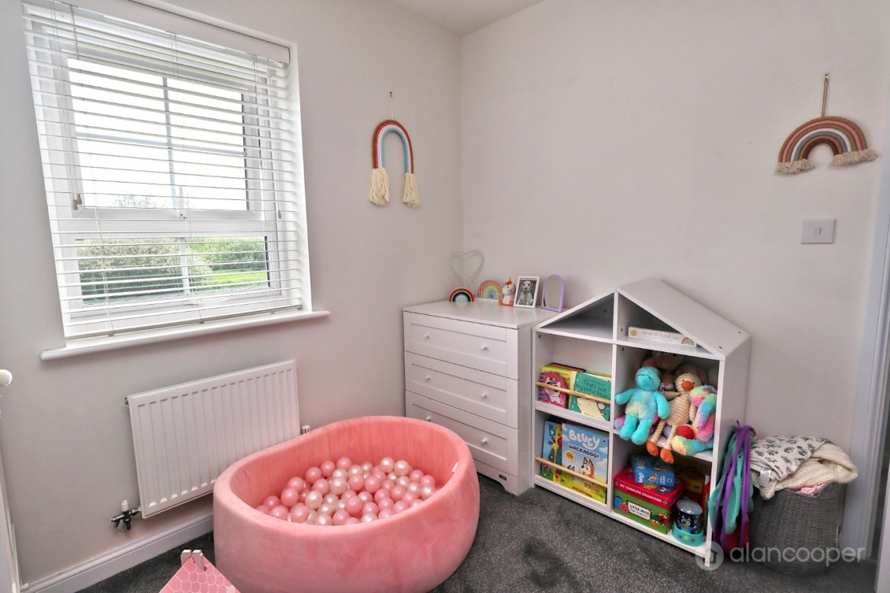 Azure Walk, Nuneaton, Warwickshire, CV10 9GQ
