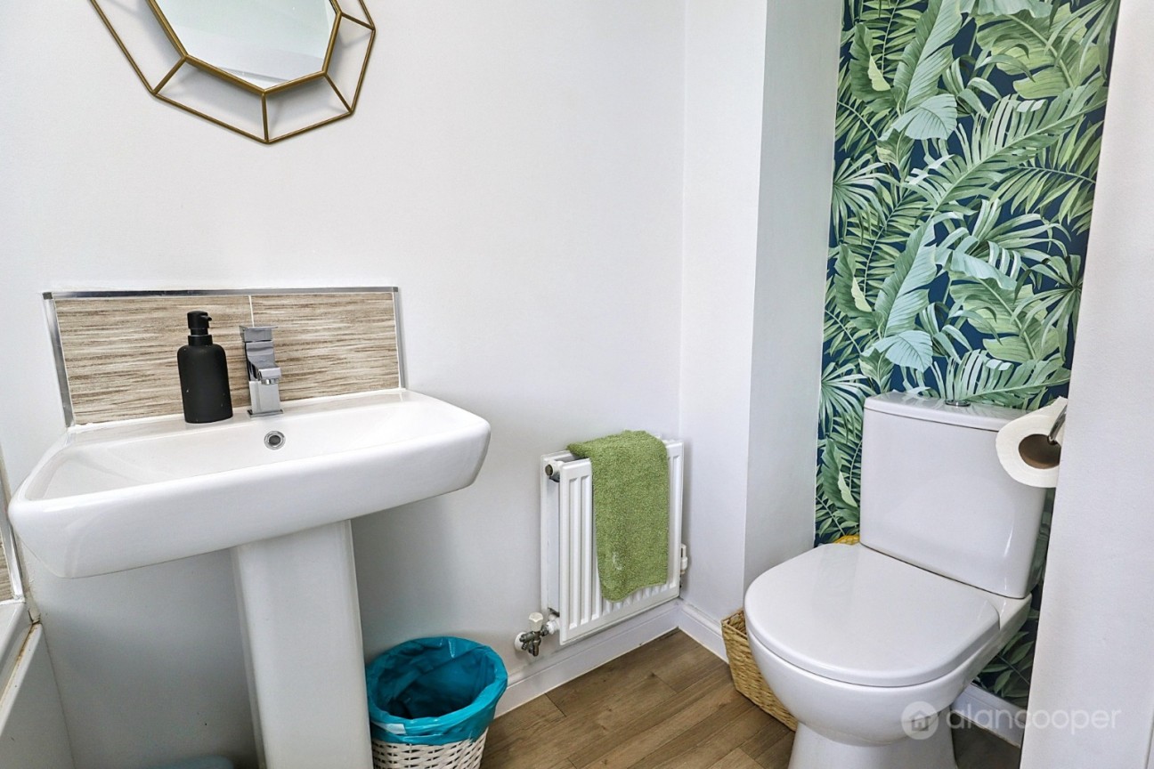 Azure Walk, Nuneaton, Warwickshire, CV10 9GQ