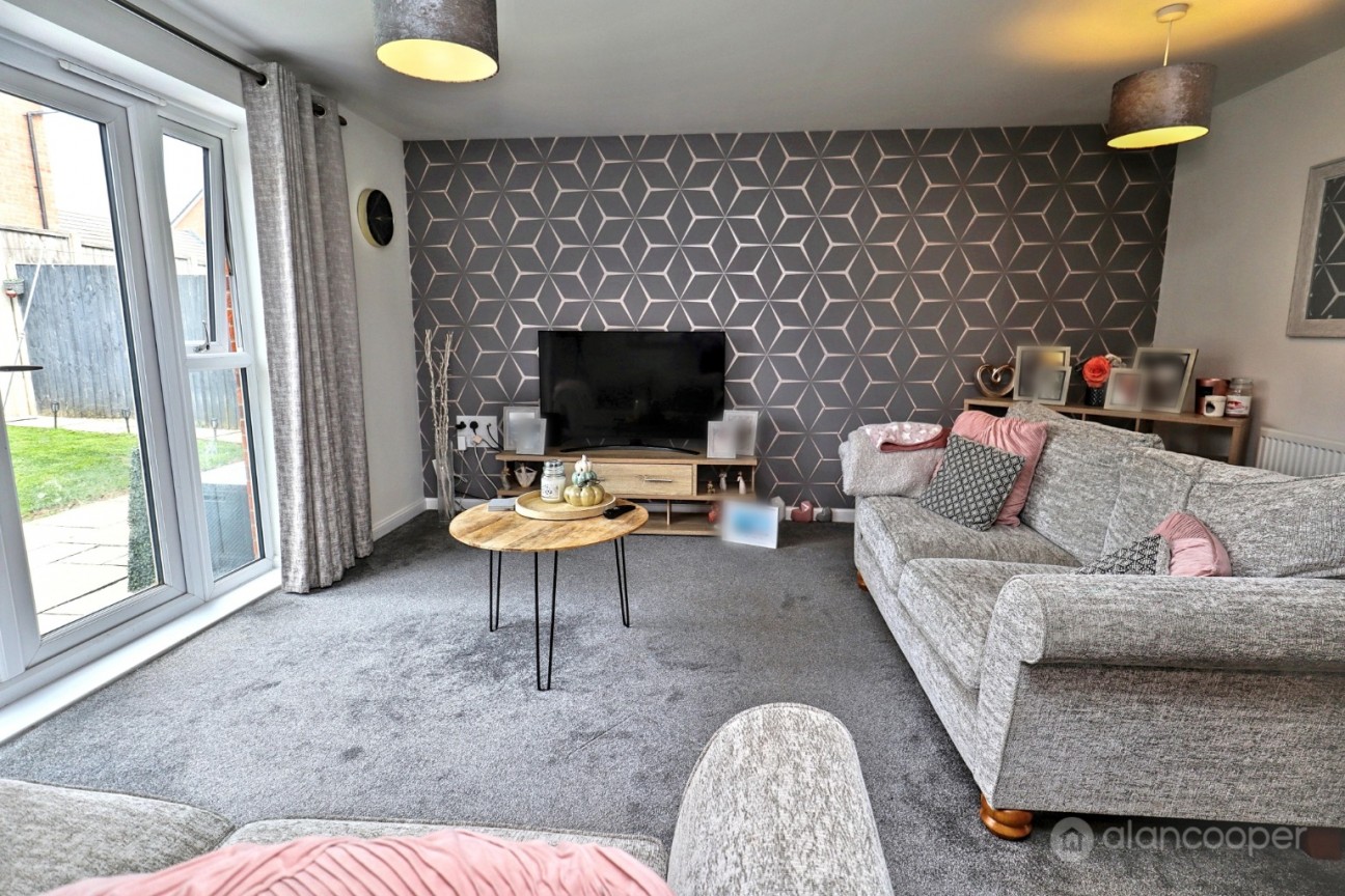 Azure Walk, Nuneaton, Warwickshire, CV10 9GQ