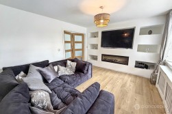 Charnwood Avenue, Arbury View, Nuneaton, CV10 7NZ