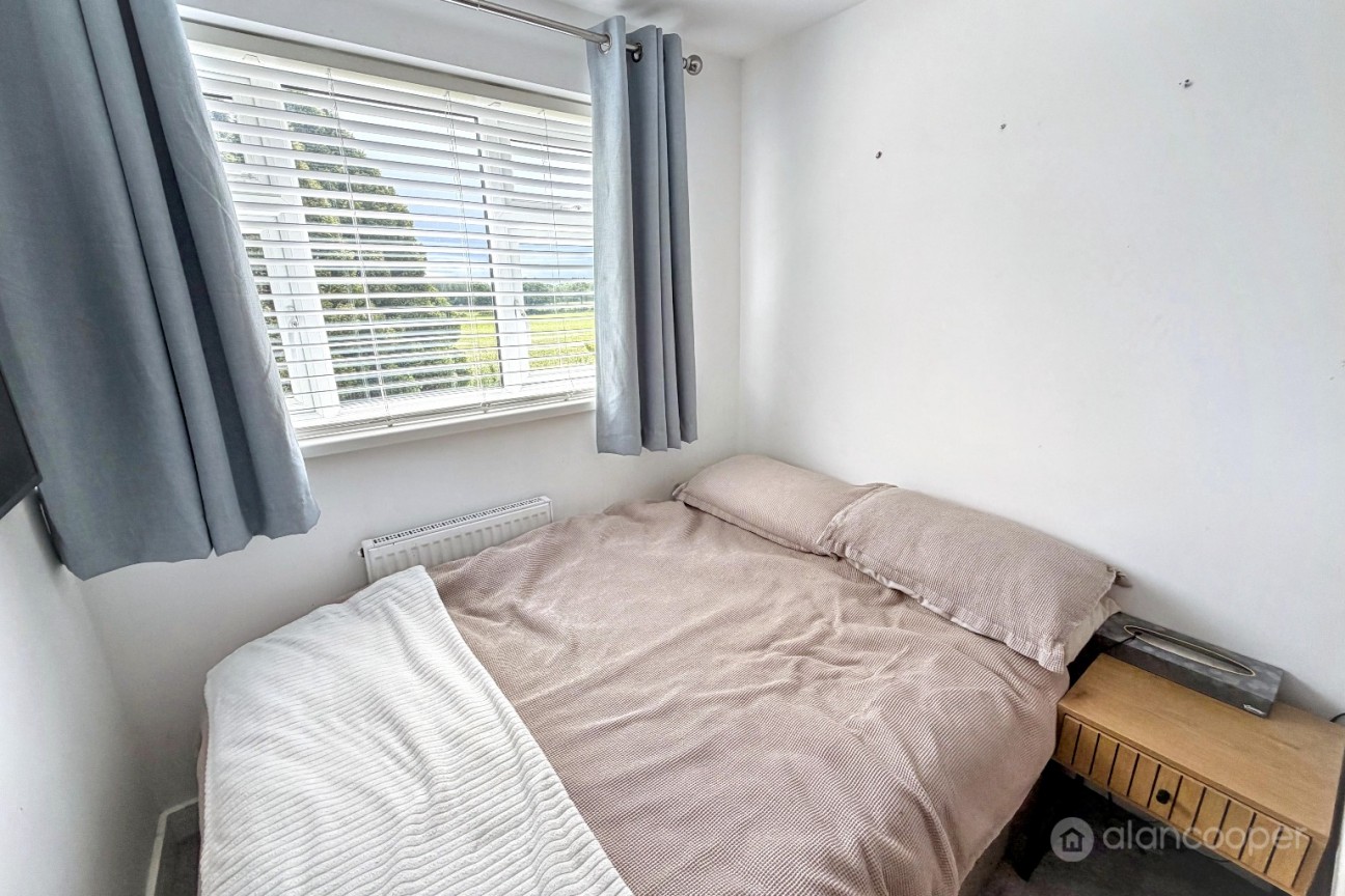 Charnwood Avenue, Arbury View, Nuneaton, CV10 7NZ