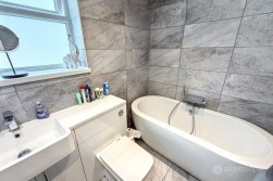 Charnwood Avenue, Arbury View, Nuneaton, CV10 7NZ