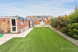Charnwood Avenue, Arbury View, Nuneaton, CV10 7NZ