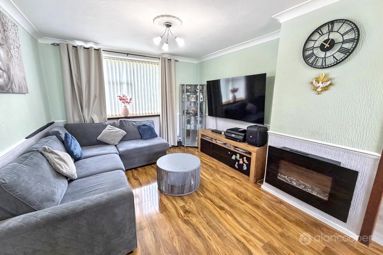 Cedar Road, Nuneaton, CV10 9DN