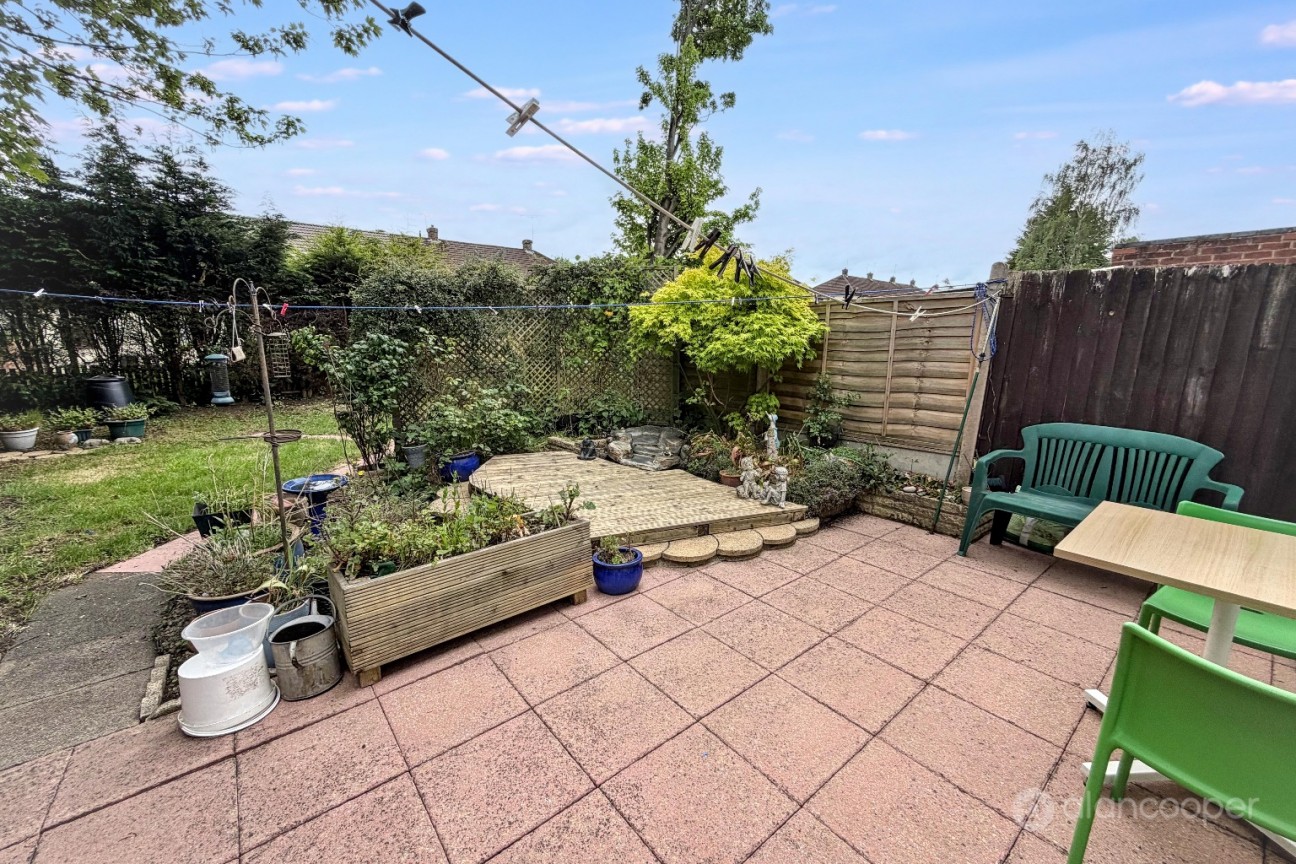Cedar Road, Nuneaton, CV10 9DN