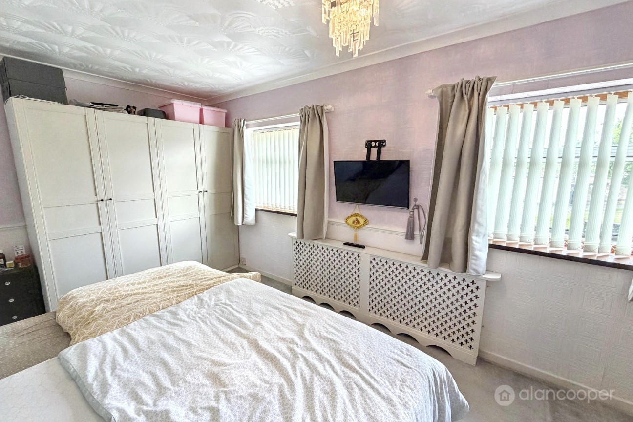 Cedar Road, Nuneaton, CV10 9DN