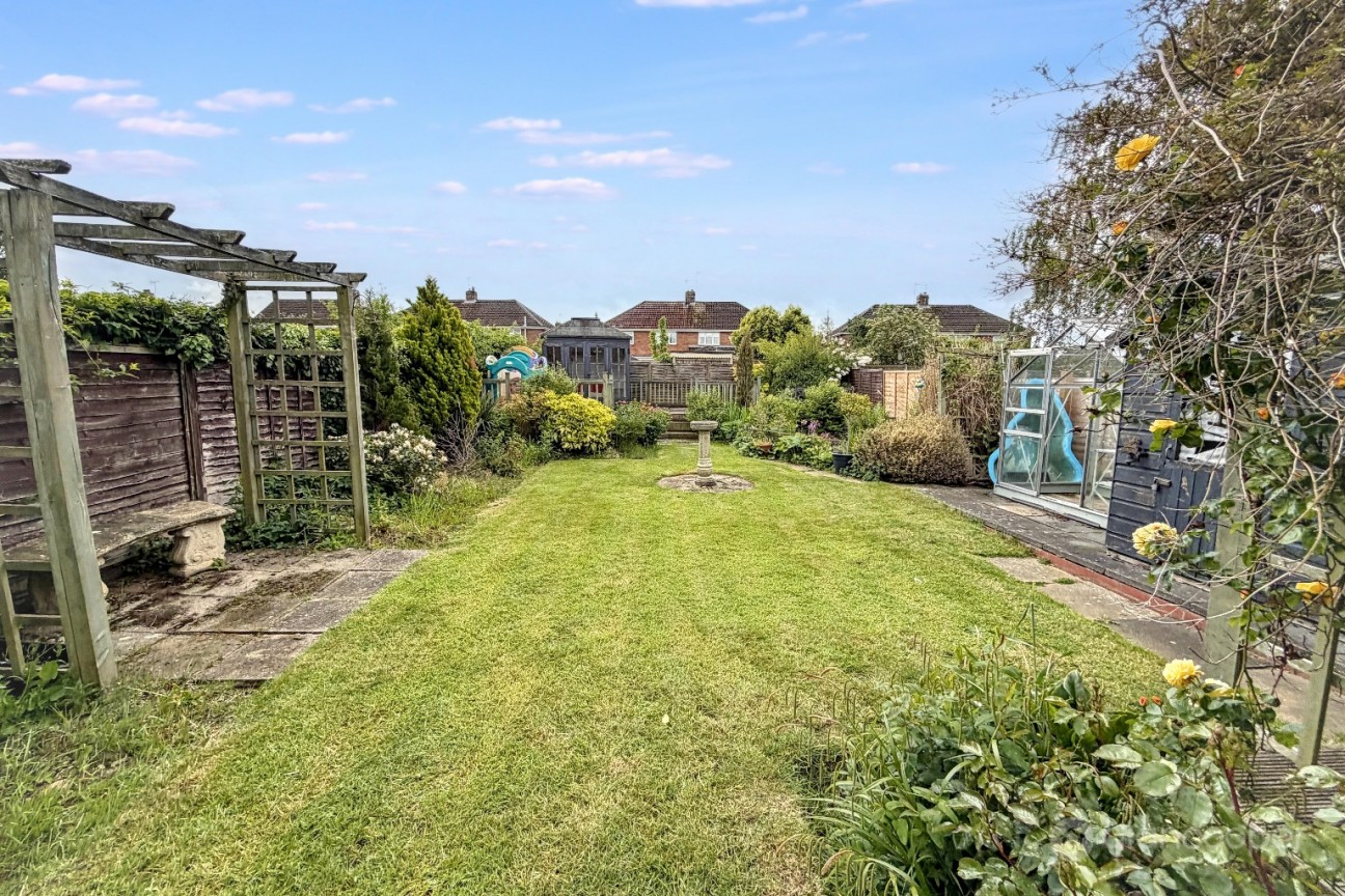 Cleveland Road, Bulkington, CV12 9PH