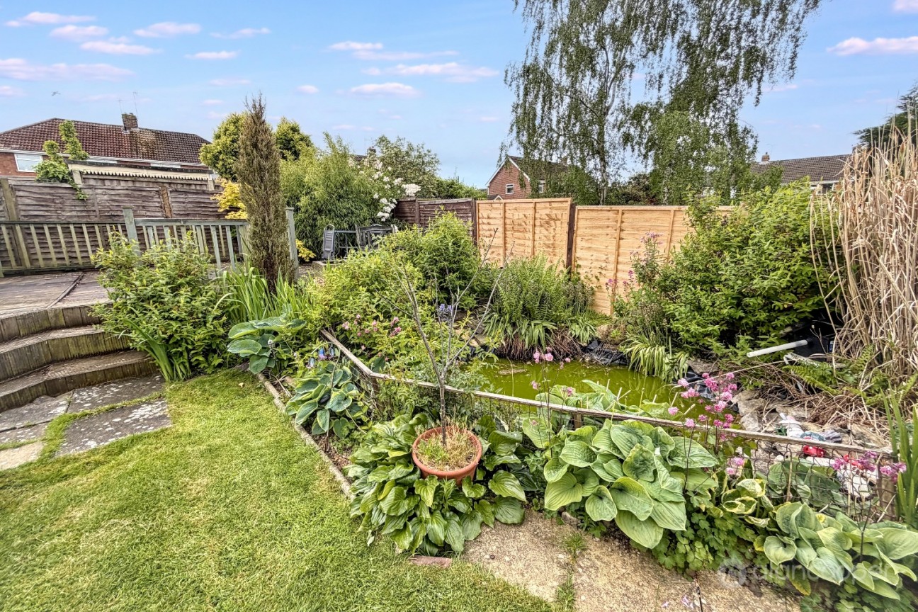 Cleveland Road, Bulkington, CV12 9PH