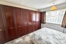 Nuneaton Road, Bulkington, CV12 9QP