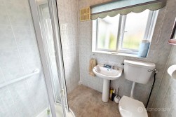 Nuneaton Road, Bulkington, CV12 9QP