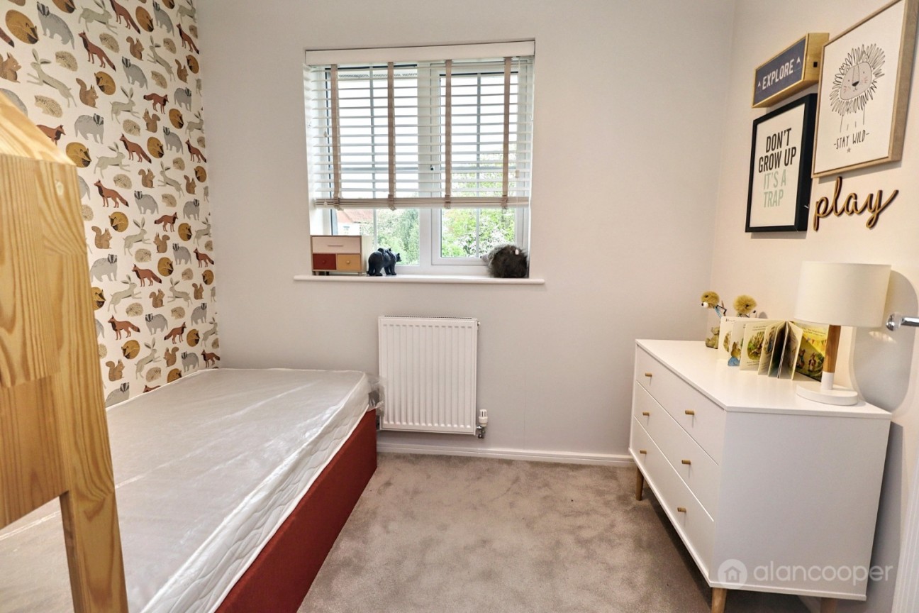 Adelie Road, Galley Common, Nuneaton, CV10 9GZ