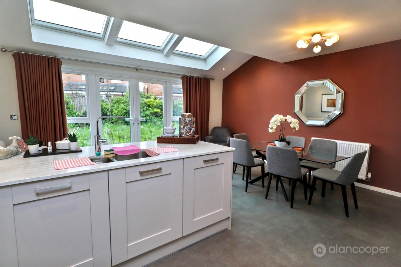 Adelie Road, Galley Common, Nuneaton, CV10 9GZ