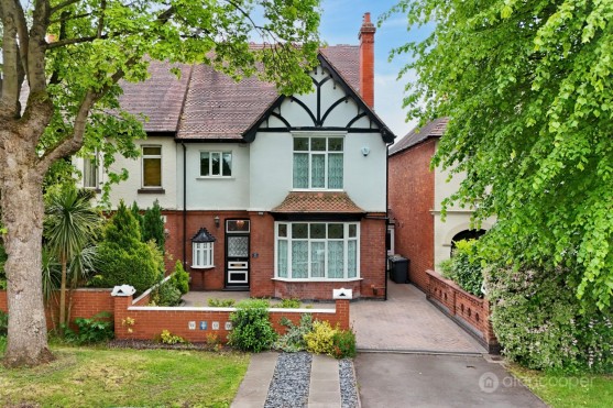 Hinckley Road, Nuneaton, CV11 6LG