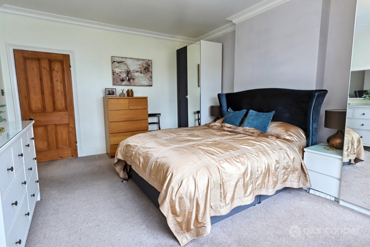 Hinckley Road, Nuneaton, CV11 6LG