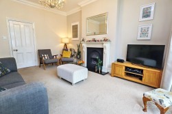 Hinckley Road, Nuneaton, CV11 6LG
