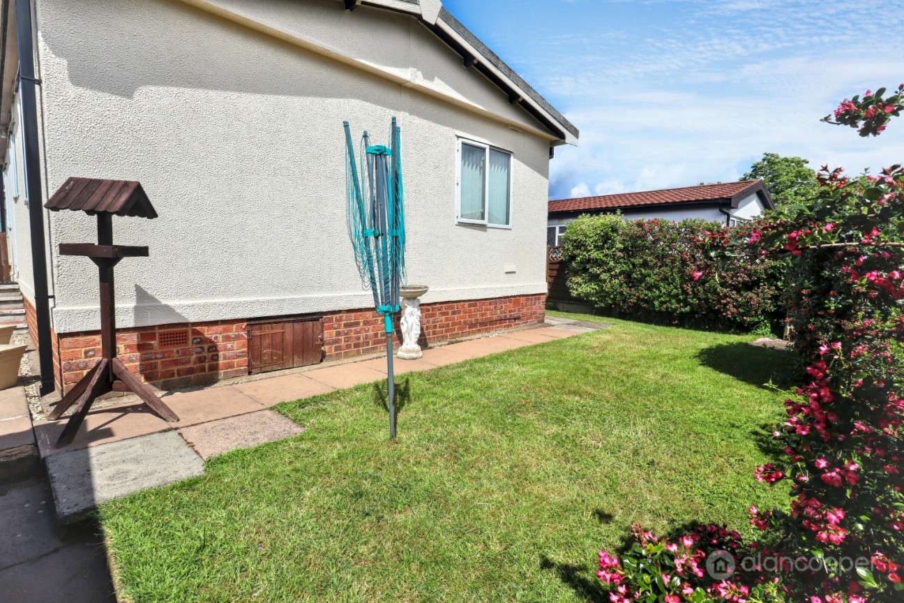 New Green Park, Wyken Croft, Coventry, CV2 1HS