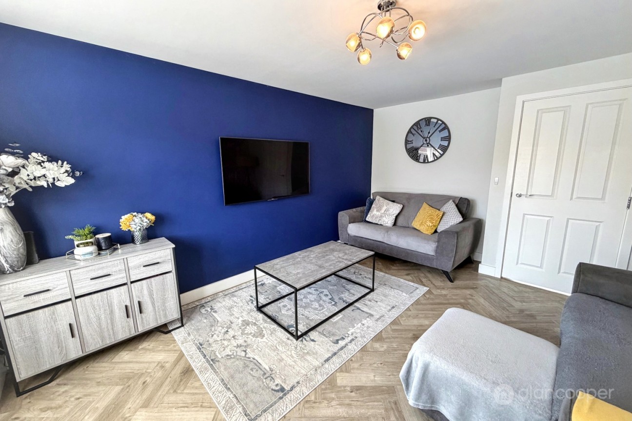 Sunburst Drive, Manor Fields, Nuneaton, CV11 6YQ