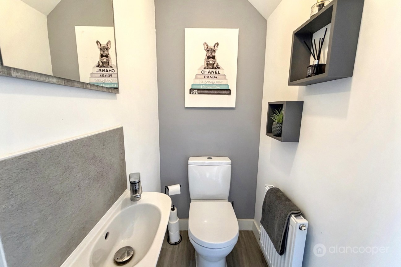 Sunburst Drive, Manor Fields, Nuneaton, CV11 6YQ