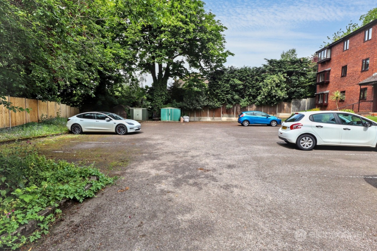 Pingle Court, Attleborough Road, Attleborough, Nuneaton, CV11 4UT