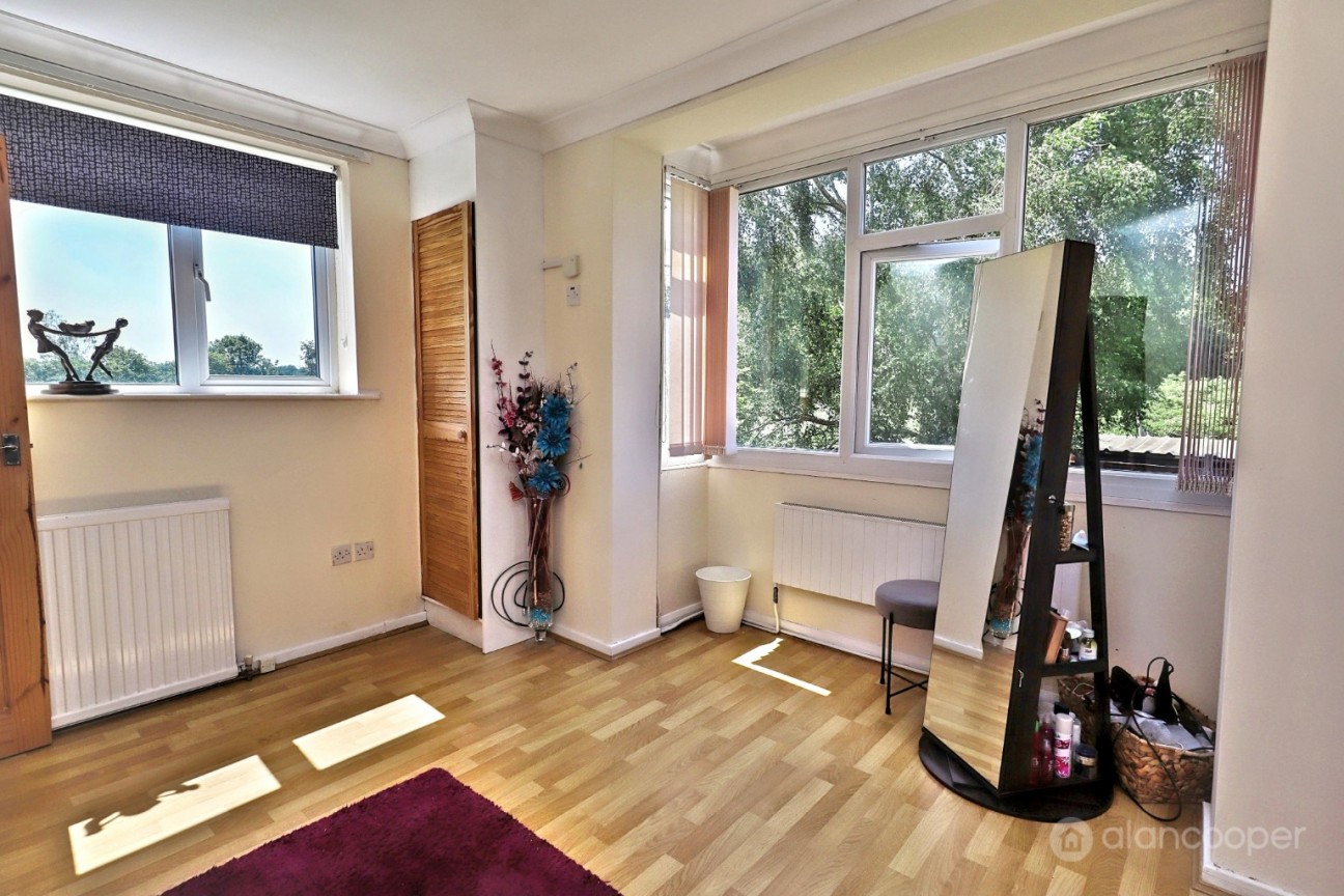 Bucks Hill, Nuneaton, Warwickshire, CV10 9NA