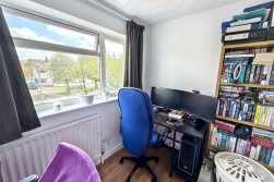 Abingdon Way, St Nicolas Park, Nuneaton, CV11 6DX