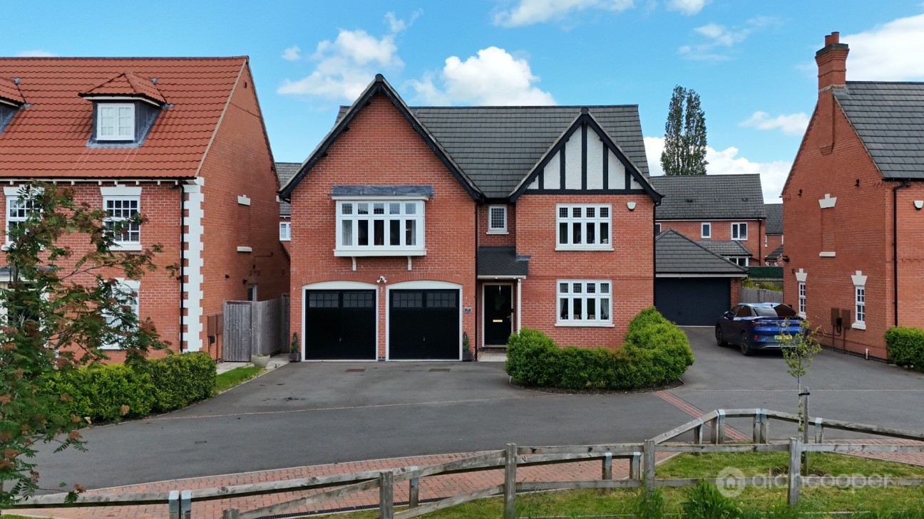 Russett Avenue, Manor Fields, Nuneaton, CV11 6YW