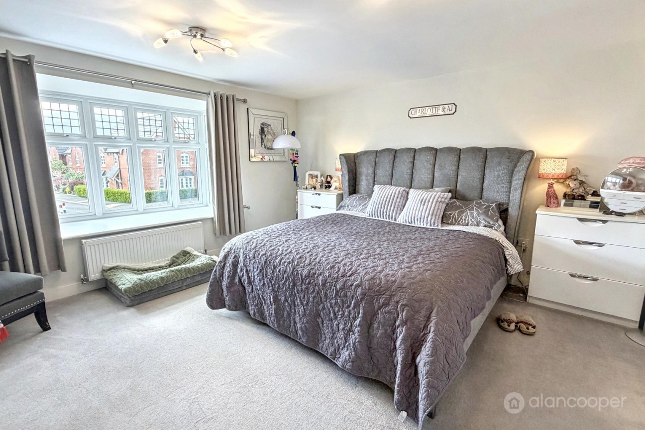 Russett Avenue, Manor Fields, Nuneaton, CV11 6YW