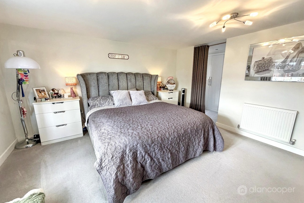 Russett Avenue, Manor Fields, Nuneaton, CV11 6YW