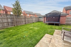 Russett Avenue, Manor Fields, Nuneaton, CV11 6YW