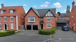 Russett Avenue, Manor Fields, Nuneaton, CV11 6YW