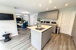 Russett Avenue, Manor Fields, Nuneaton, CV11 6YW