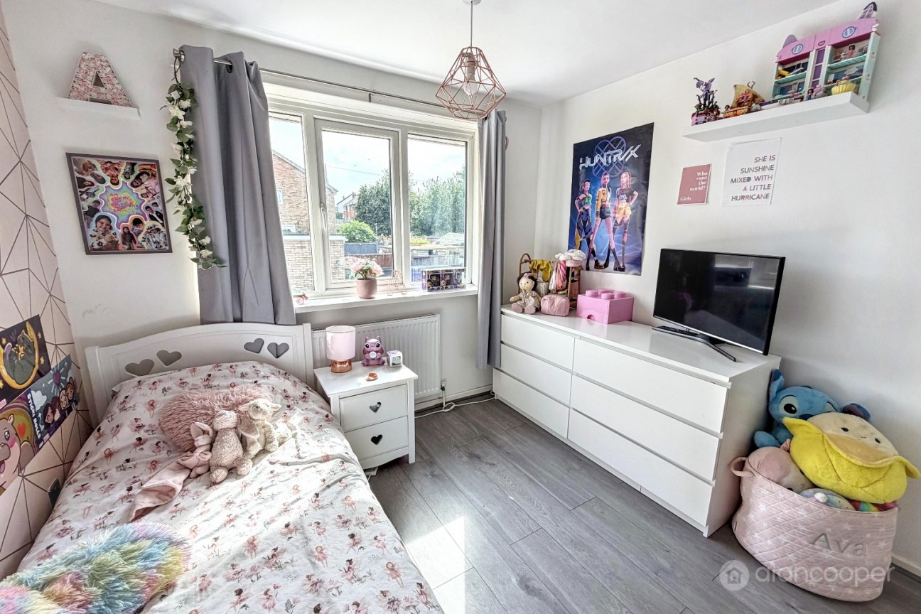 Lingwood Drive, Stockingford, Nuneaton, CV10 7DR