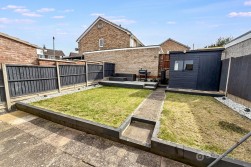 Lingwood Drive, Stockingford, Nuneaton, CV10 7DR
