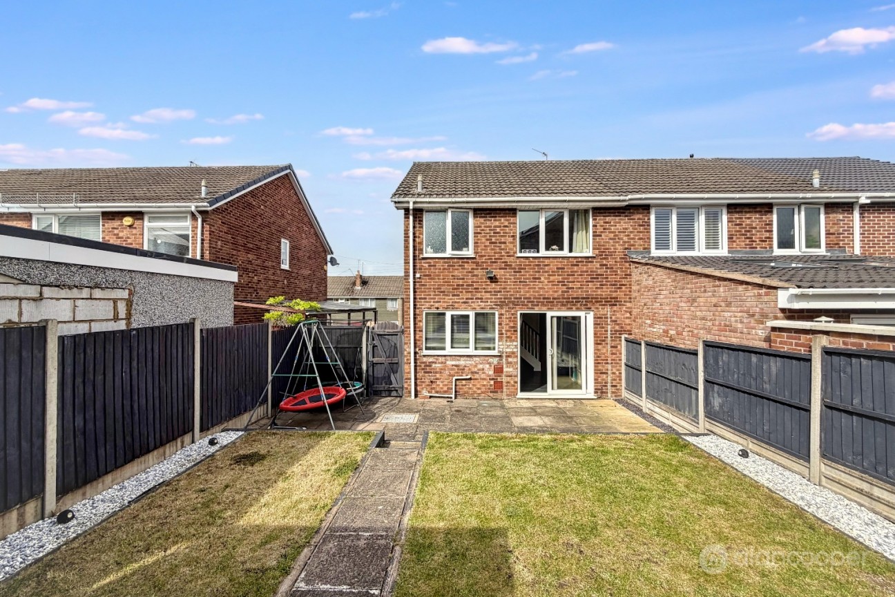 Lingwood Drive, Stockingford, Nuneaton, CV10 7DR