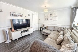 Lingwood Drive, Stockingford, Nuneaton, CV10 7DR