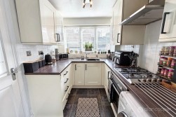 Lingwood Drive, Stockingford, Nuneaton, CV10 7DR