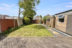 Norfolk Crescent, Lindley Park, Nuneaton, CV10 8BY