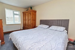 Oldbury Road, Hartshill, Nuneaton, CV10 0TE