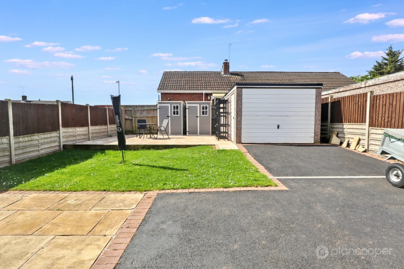 Oldbury Road, Hartshill, Nuneaton, CV10 0TE
