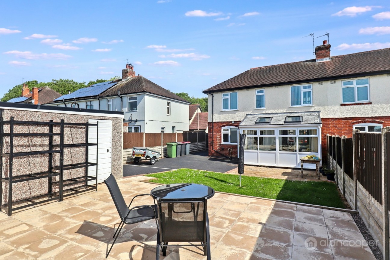 Oldbury Road, Hartshill, Nuneaton, CV10 0TE