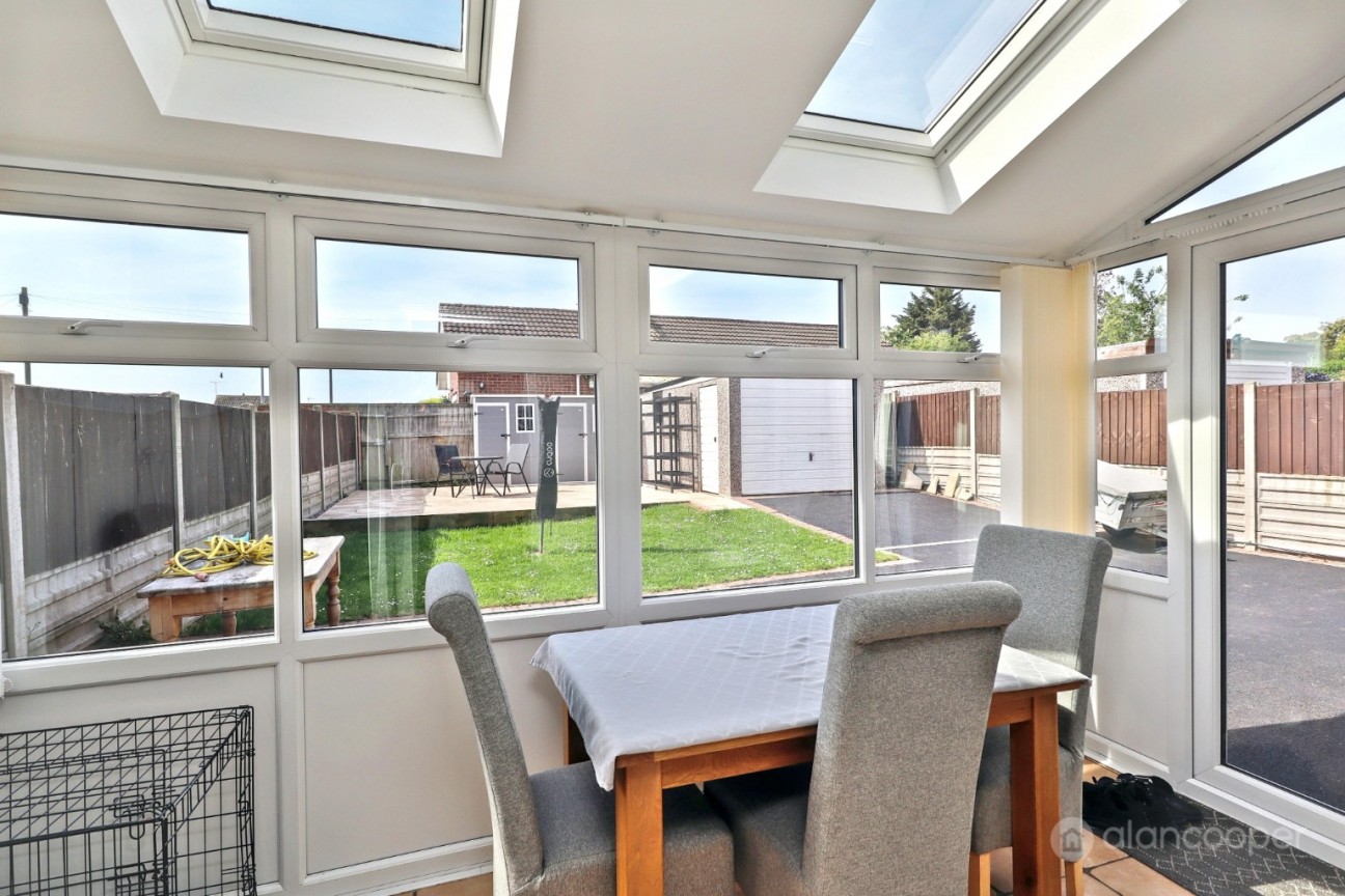 Oldbury Road, Hartshill, Nuneaton, CV10 0TE