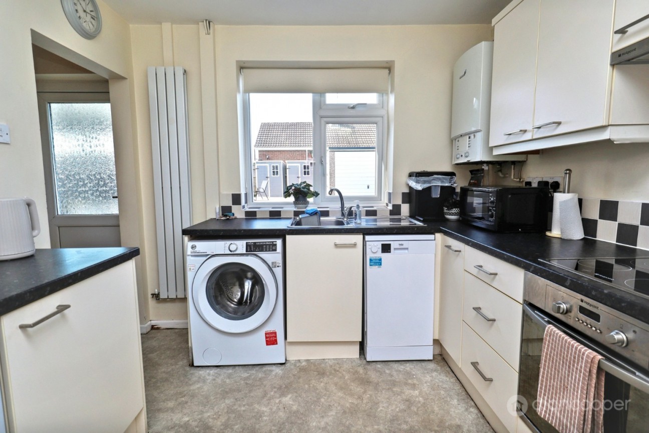 Oldbury Road, Hartshill, Nuneaton, CV10 0TE
