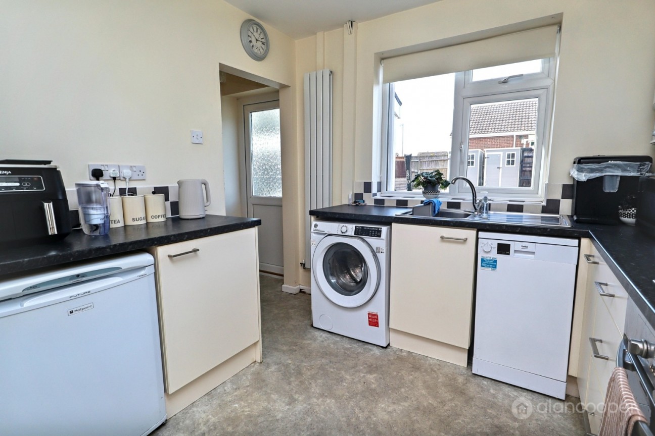 Oldbury Road, Hartshill, Nuneaton, CV10 0TE