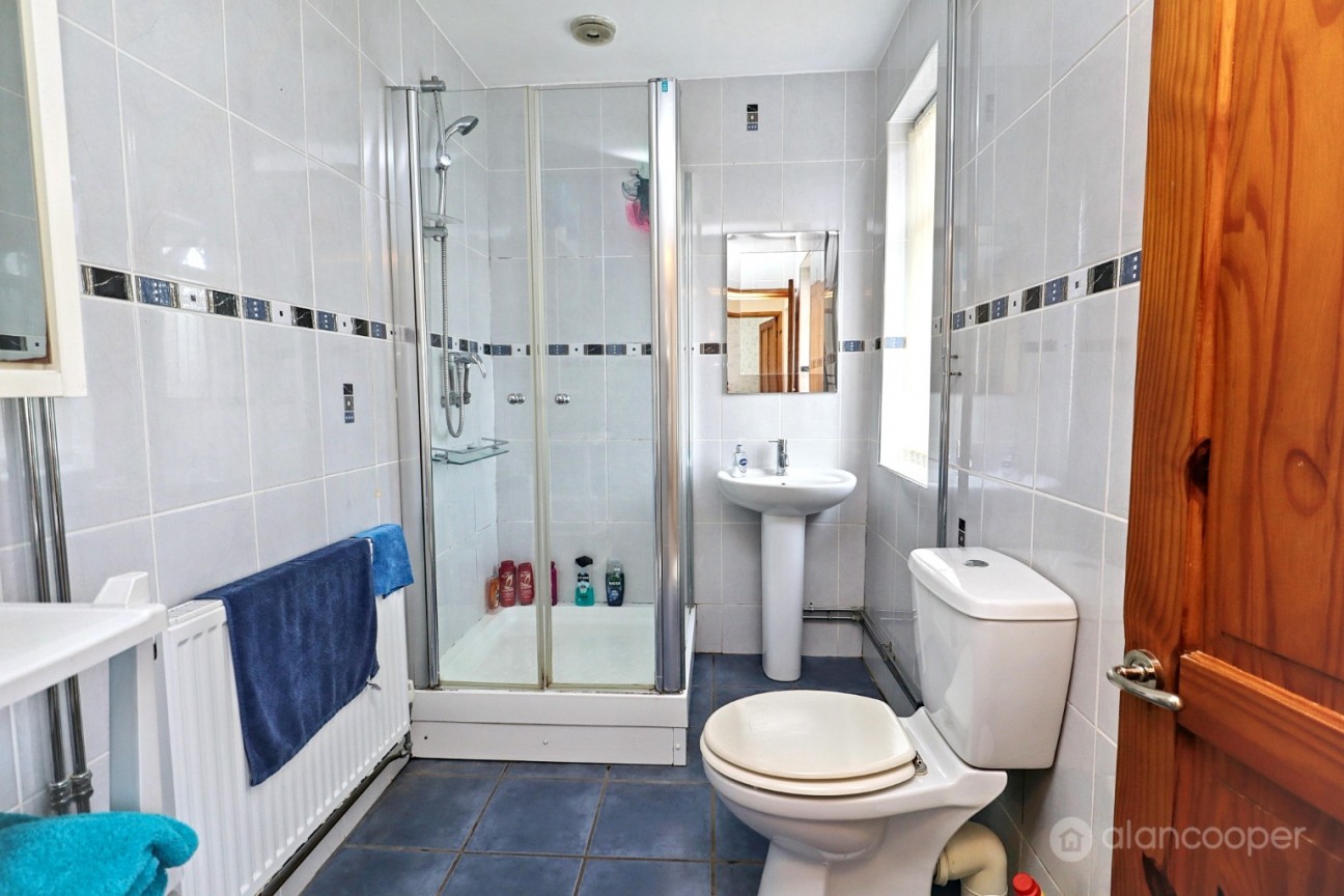 Oldbury Road, Hartshill, Nuneaton, CV10 0TE