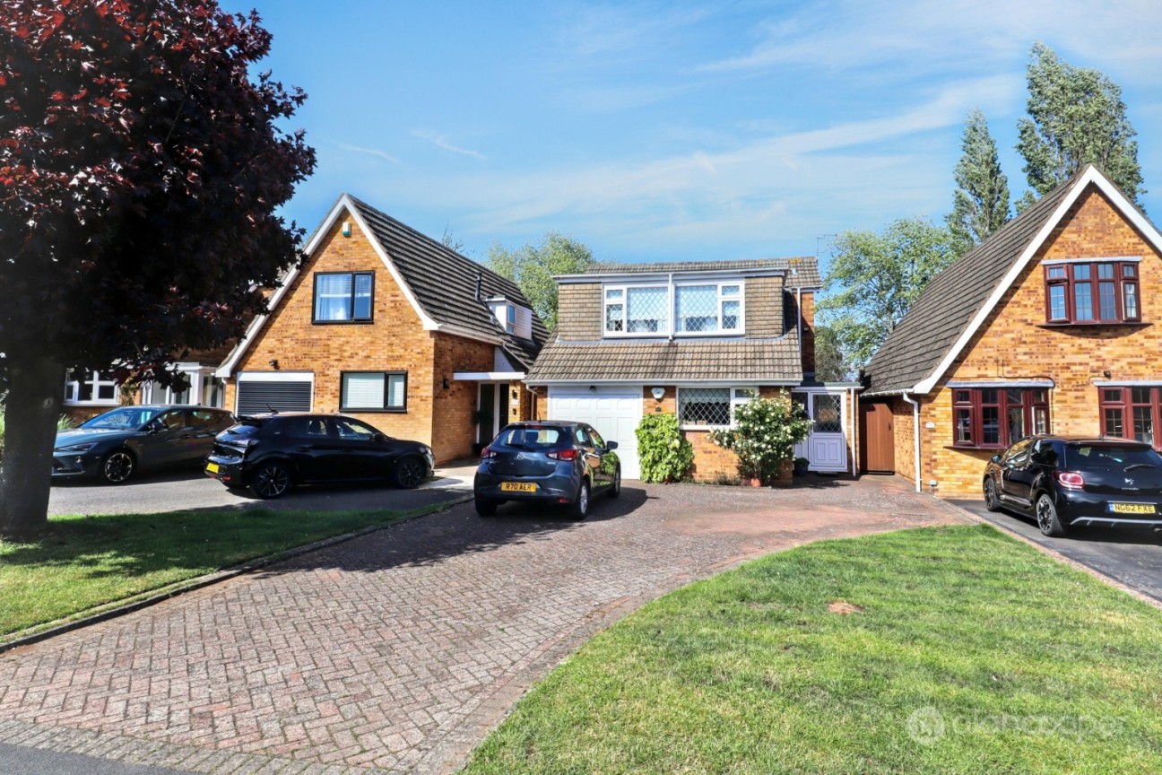 St. Andrews Drive, Whitestone, Nuneaton, CV11 6NQ