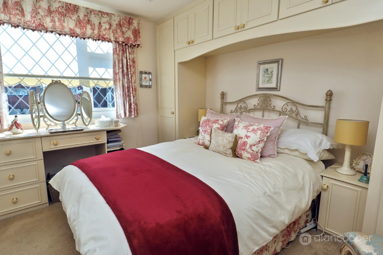 St. Andrews Drive, Whitestone, Nuneaton, CV11 6NQ