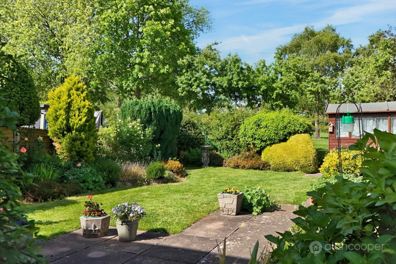 St. Andrews Drive, Whitestone, Nuneaton, CV11 6NQ