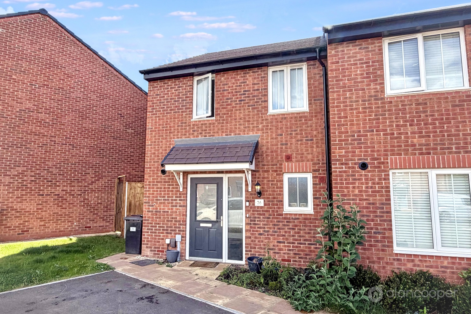 Catch Crop Way, Meadow Green, Nuneaton, CV11 7AF
