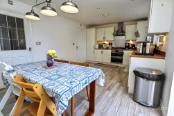 Harrow Lane, Weddington, Nuneaton, CV10 0FL
