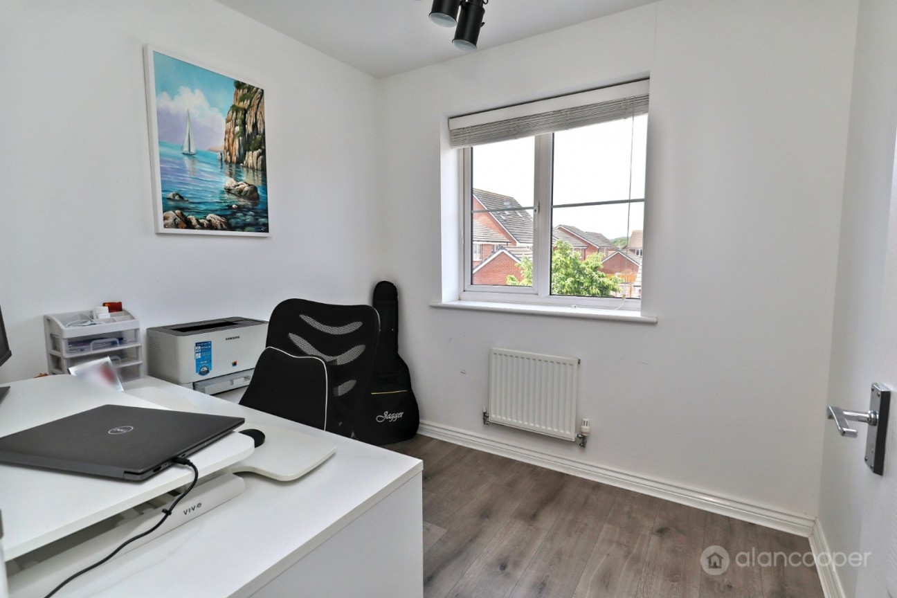 Harrow Lane, Weddington, Nuneaton, CV10 0FL